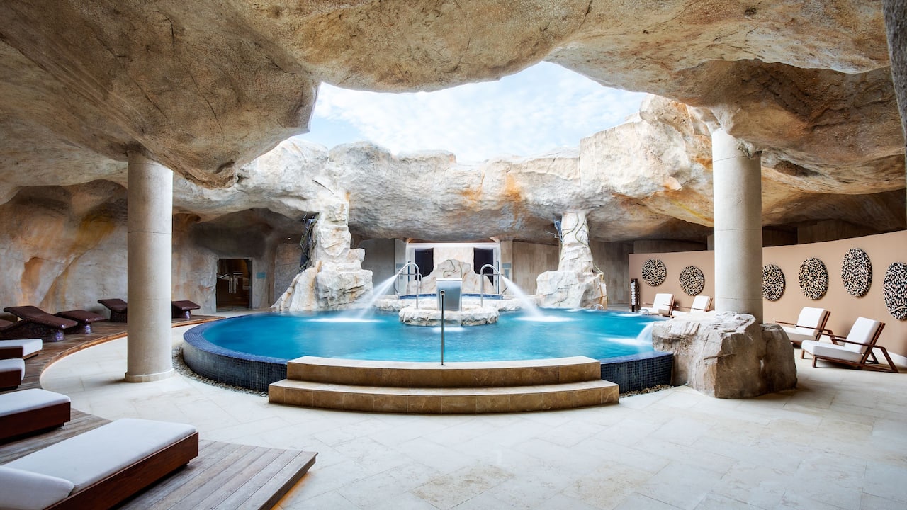 Hyatt-Zilara-Cap-Cana-P219-Larimar-Spa-Hydrotherapy.16x9